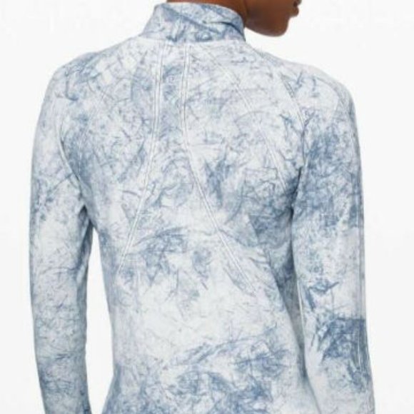 Lululemon Ebb to Train Jacket - Size 8 NWT - Wash color (Dye Blue) - Picture 2 of 3